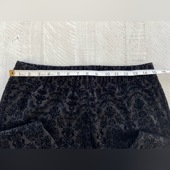 Soft Surroundings Black Velvet Avant Garde Damask Goth Leggins Size Medium - Picture 3 of 8